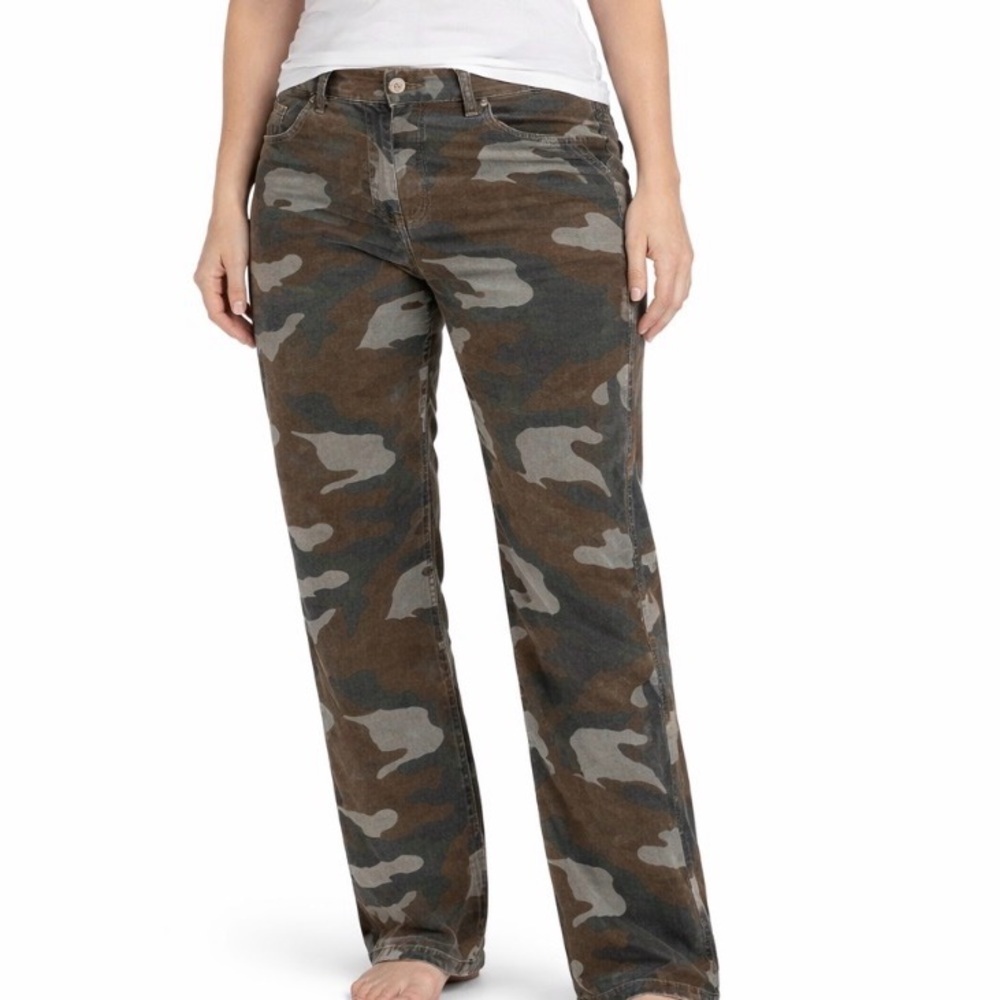 American Eagle Corduroy Camo Mom Jean SZ US 4 bootcut jeans pants green/tan